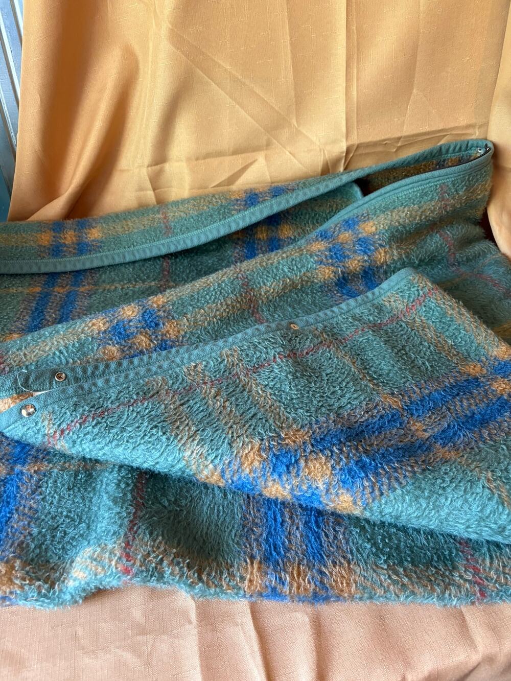 Biederlack of America wearable blanket